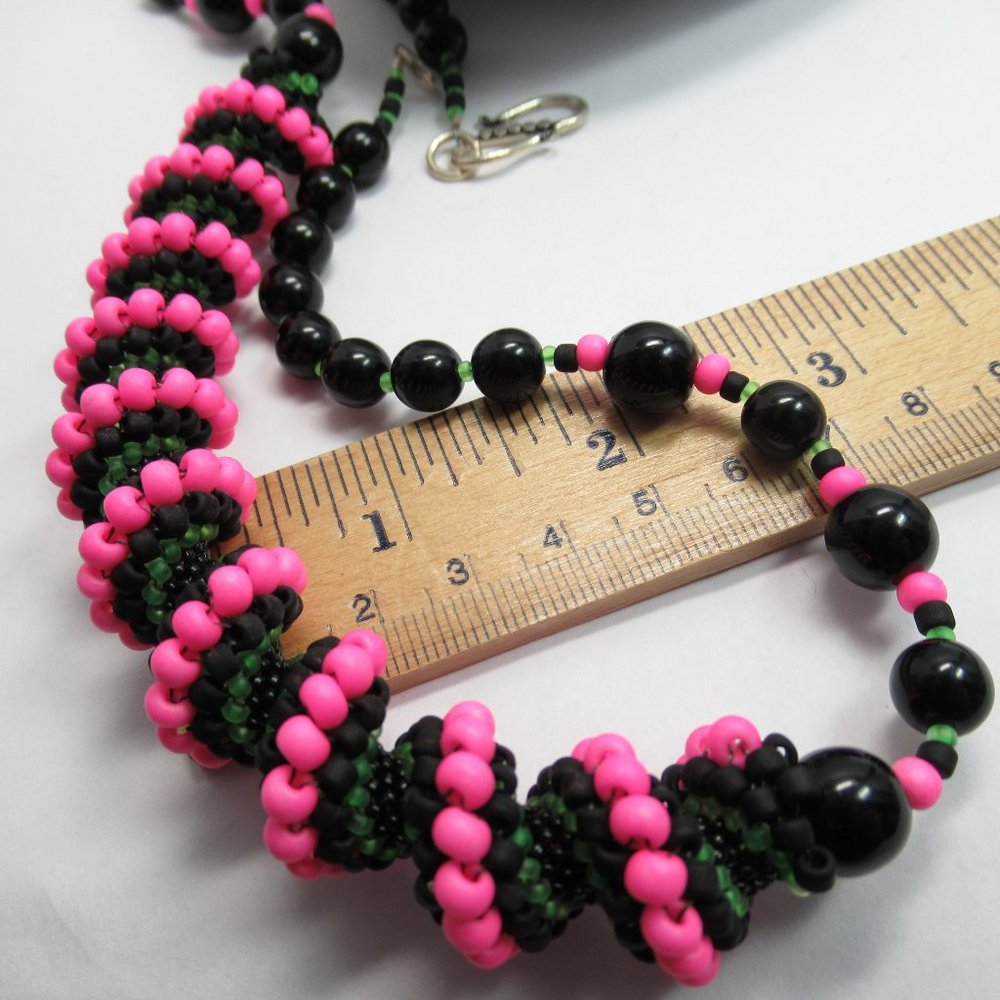 Neon pink and Black Cellini Necklace - Picture 9 of 11